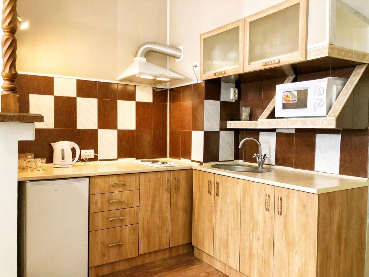 Apartments Near Rynok Square On Staroyevreyska And Fedorova Streets إلفيف المظهر الخارجي الصورة