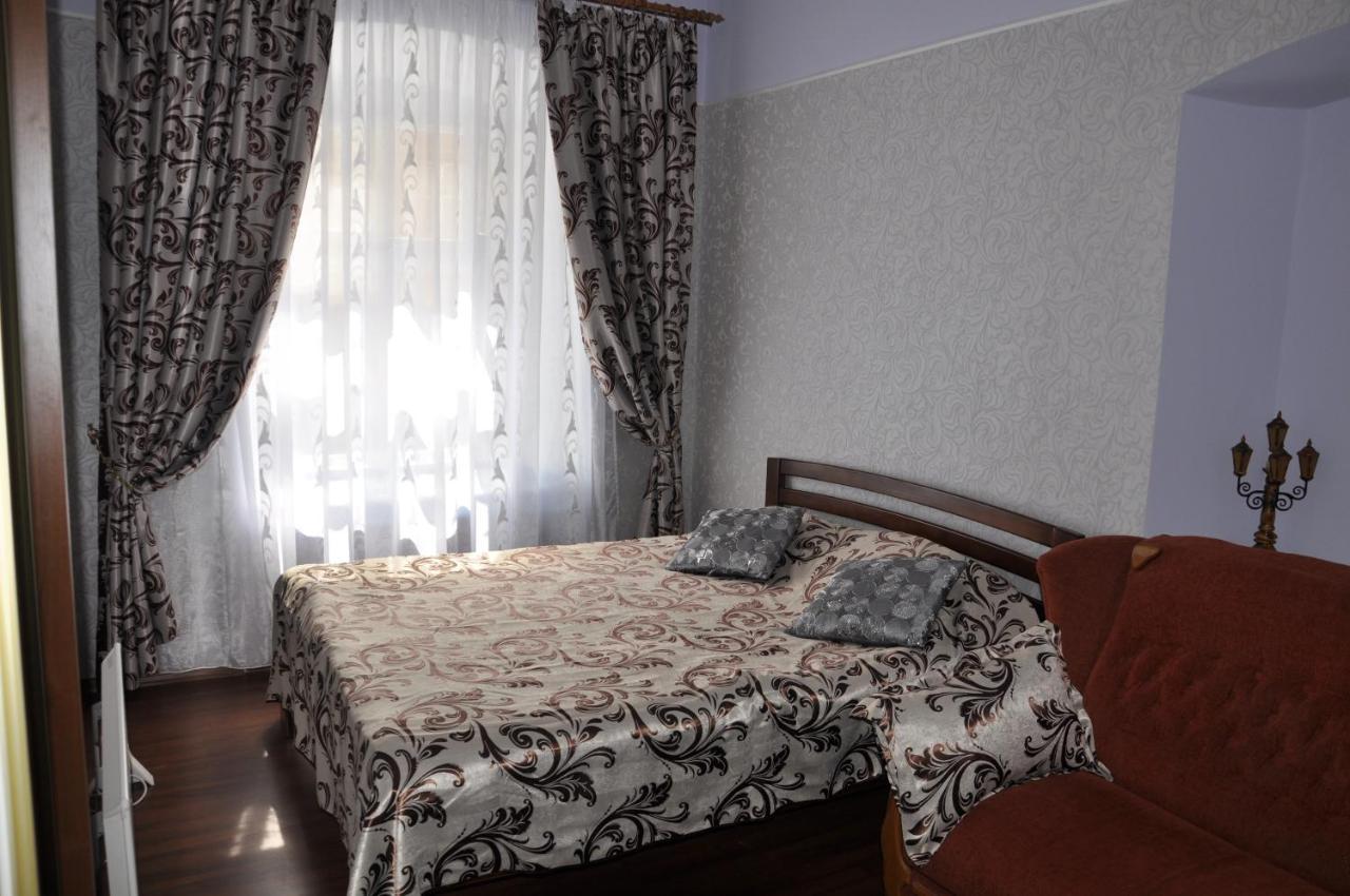 Apartments Near Rynok Square On Staroyevreyska And Fedorova Streets إلفيف المظهر الخارجي الصورة
