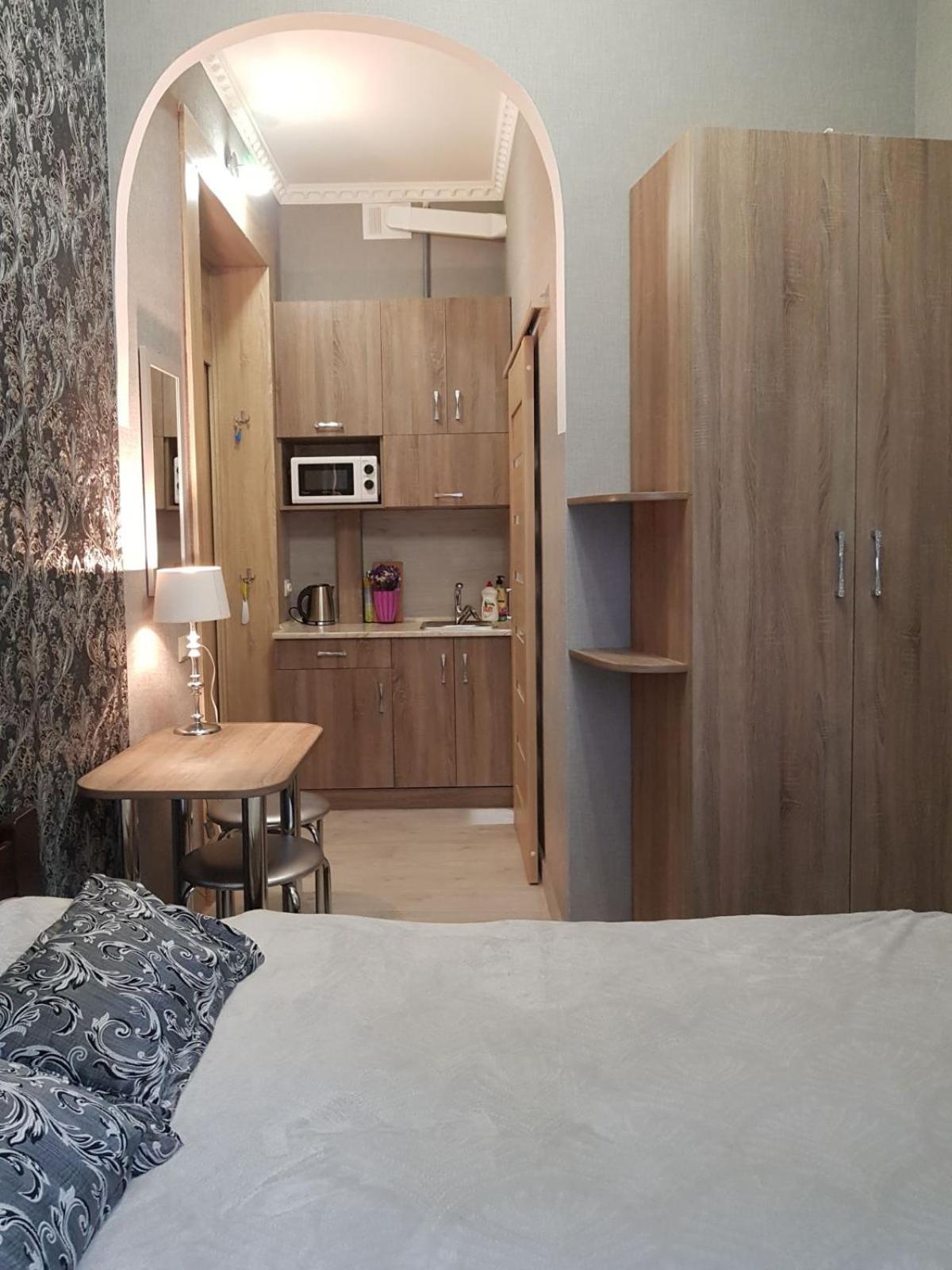 Apartments Near Rynok Square On Staroyevreyska And Fedorova Streets إلفيف الغرفة الصورة