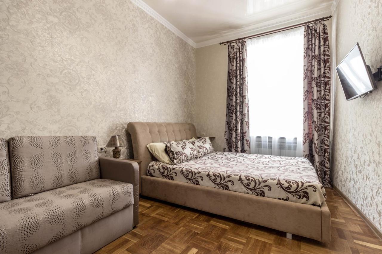 Apartments Near Rynok Square On Staroyevreyska And Fedorova Streets إلفيف المظهر الخارجي الصورة